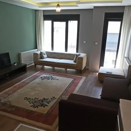 Star 3 Apartment
